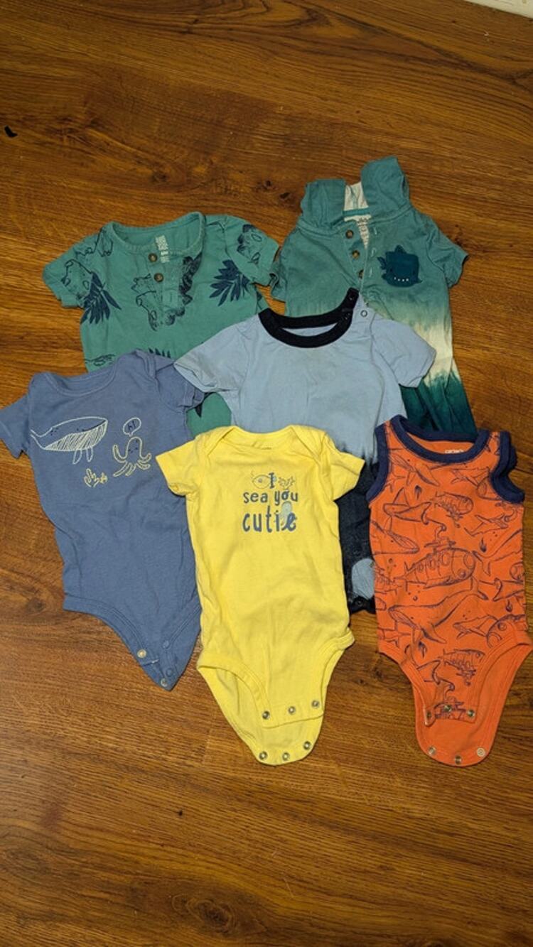 Bundle of 6 Carter's Baby Boy Summer Bodysuits + Rompers Size 6M